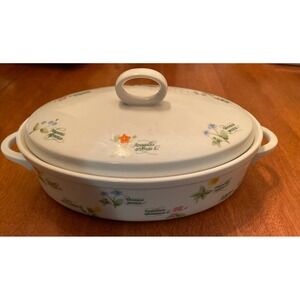 Anchor  Ovenware  1.5 quart oval casserole and lid   "floret"   Spring EUC